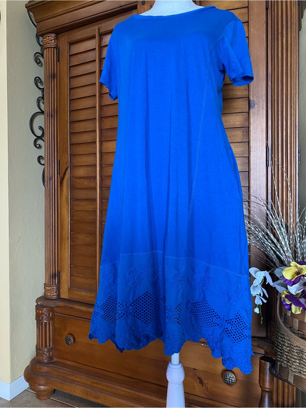 Lavish Royal Blue Short-Sleeve Midi Dress with Eyelet Hem